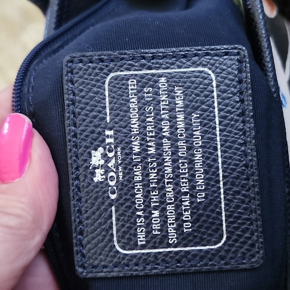 SALE💥COACH Large City Tote with Wildflower Print - Picture 6 of 15